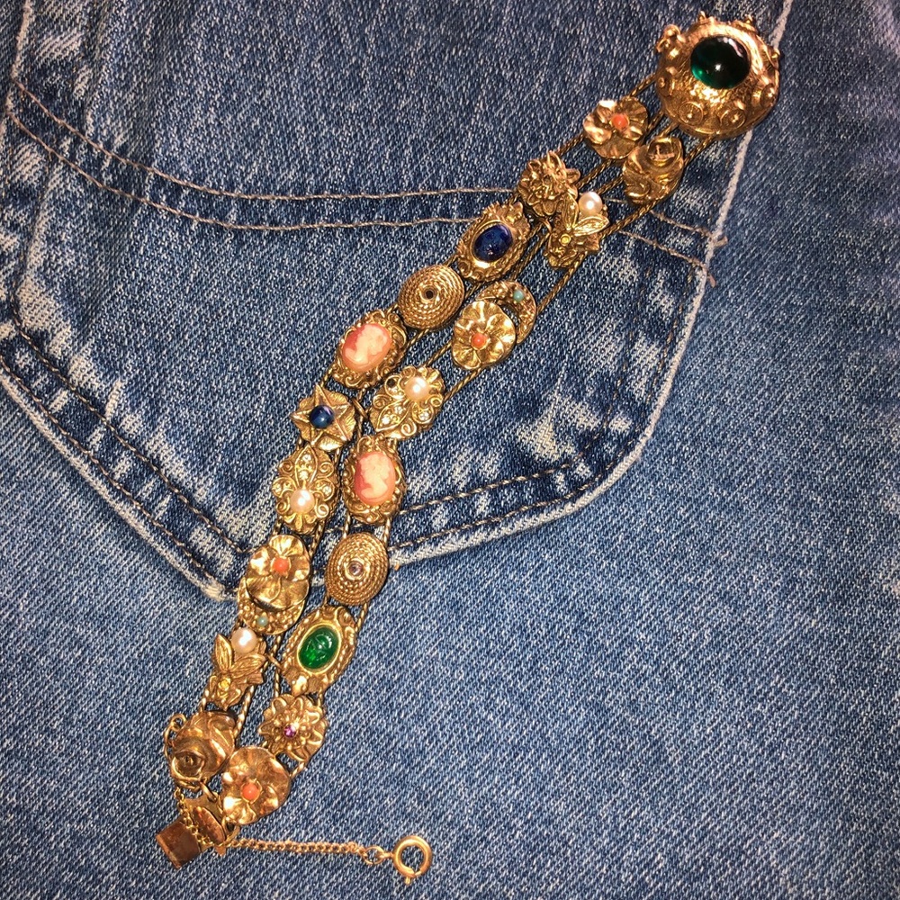 Vintage antique cameo scarab charm bracelet
